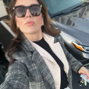 Meet your Posher, Candace